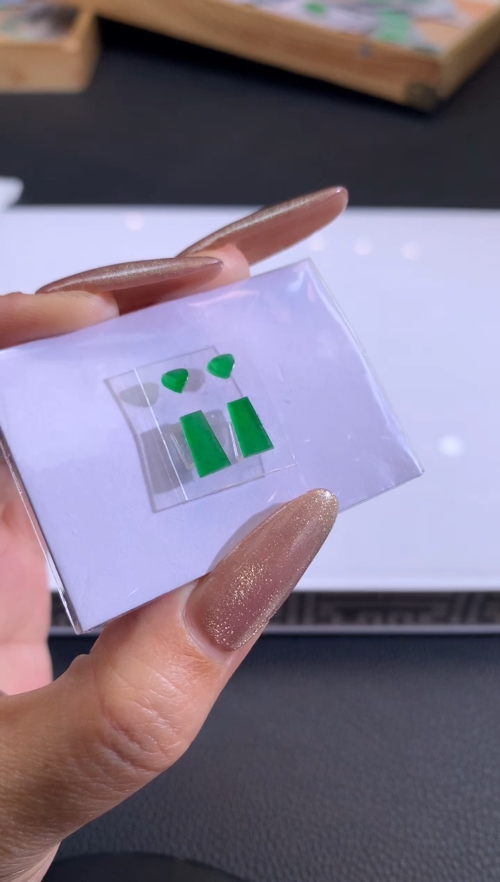 【闪购商品】定制翡翠未镶嵌翡翠