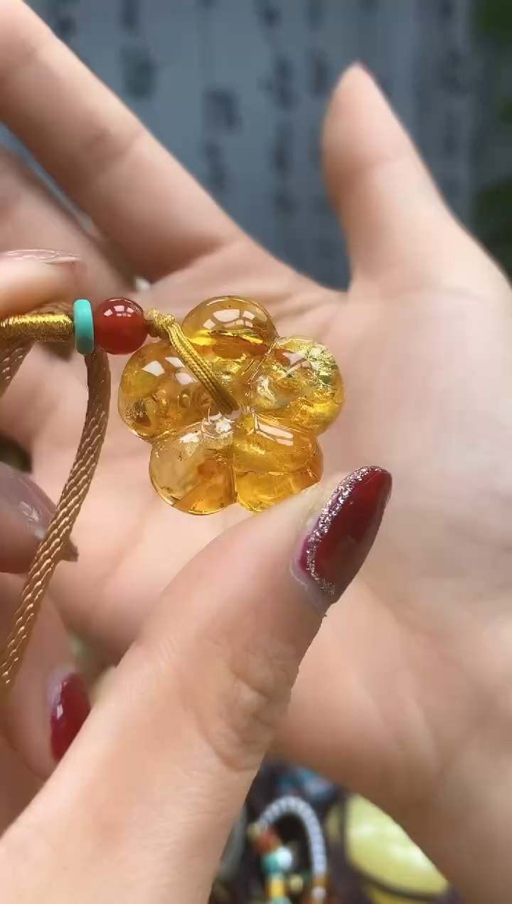 【闪购商品】琥珀裸石未镶嵌挂坠