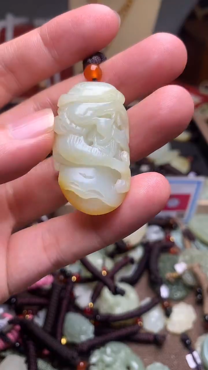 颈饰未镶嵌和田玉新疆料青海料清水和田玉吊坠