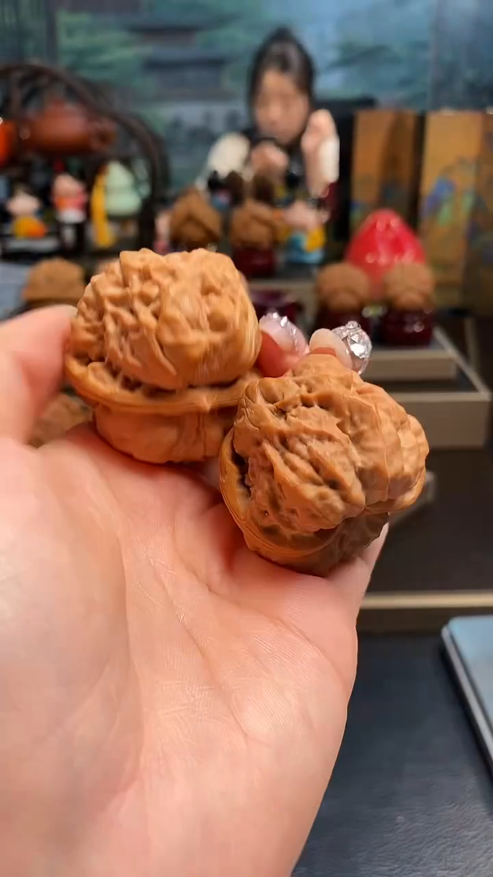 【闪购商品】文玩核桃把件F831蛤蟆头40