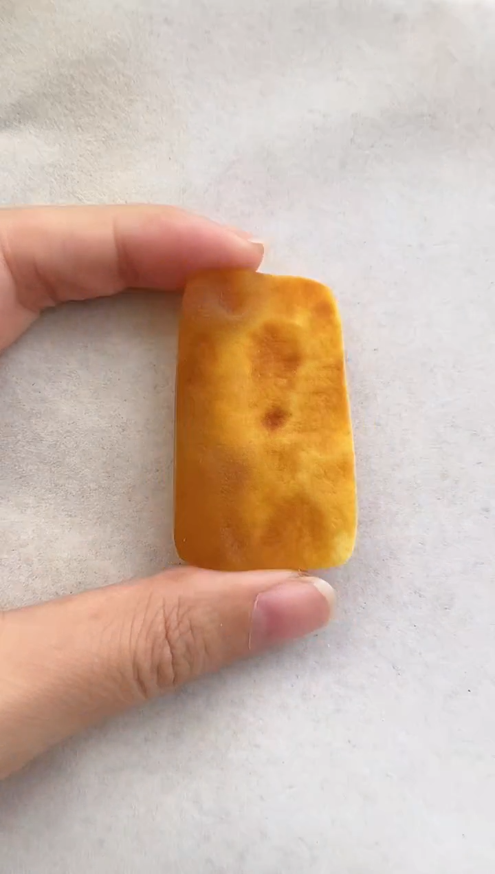 【闪购商品】琥珀裸石未镶嵌10116139-吊坠