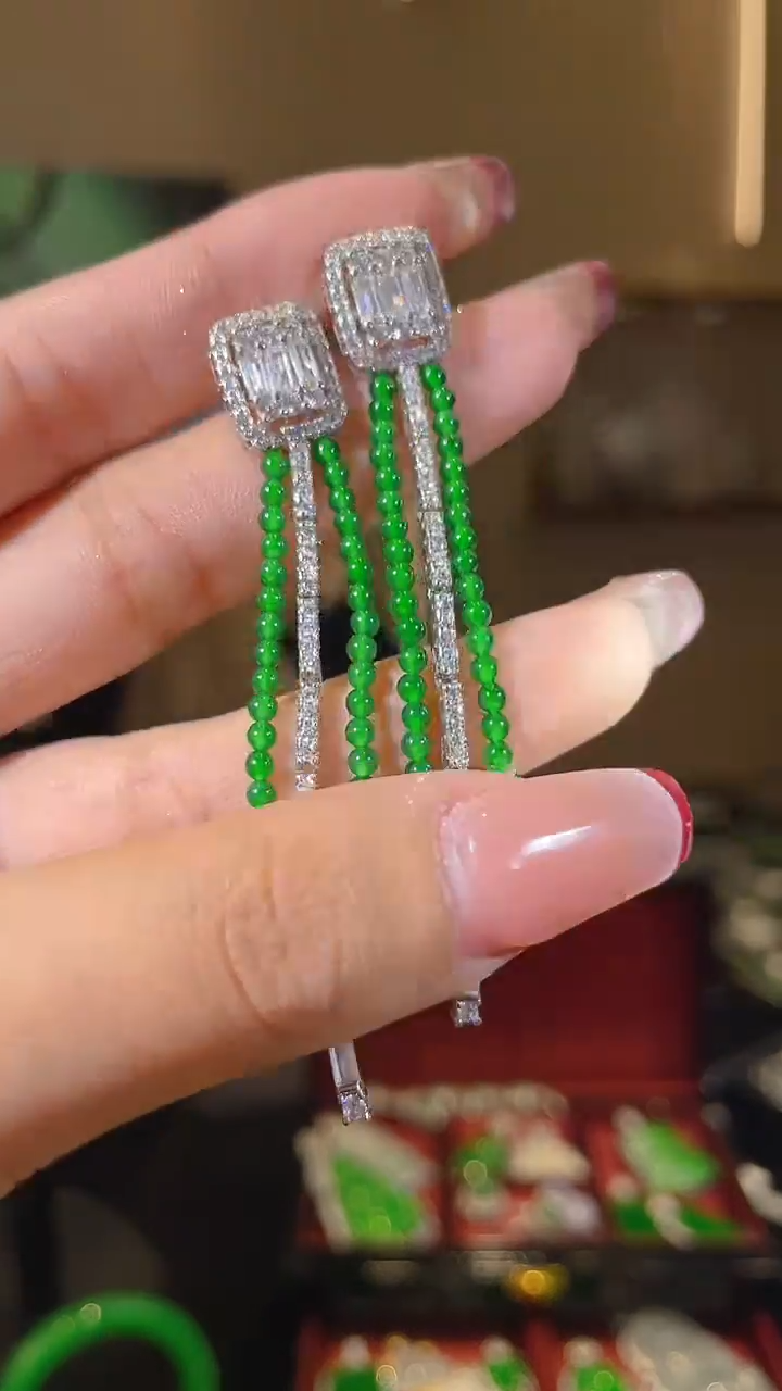 【闪购商品】翡翠耳饰未镶嵌天然翡翠A货