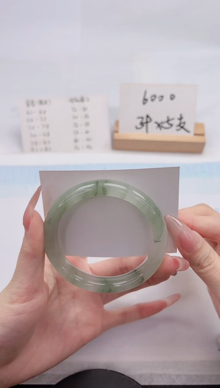 【闪购商品】石英质玉手镯未镶嵌102-59.1