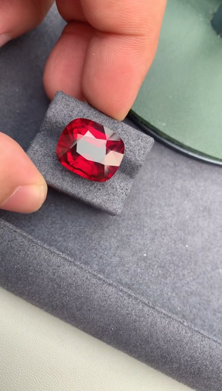 【闪购商品】碧玺裸石未镶嵌16.7ct卢比莱