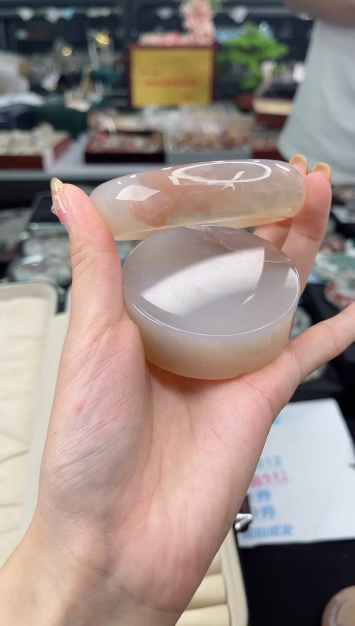 【闪购商品】石英质玉手镯未镶嵌63圈口（赠品镯心）3451541