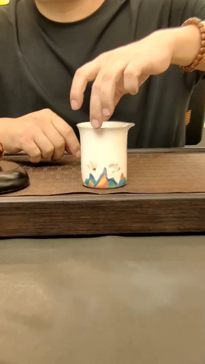 茶盏43.。。。。。。。。。