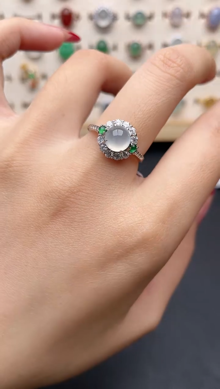 【闪购商品】翡翠戒指银S925镶嵌一物一证一礼盒