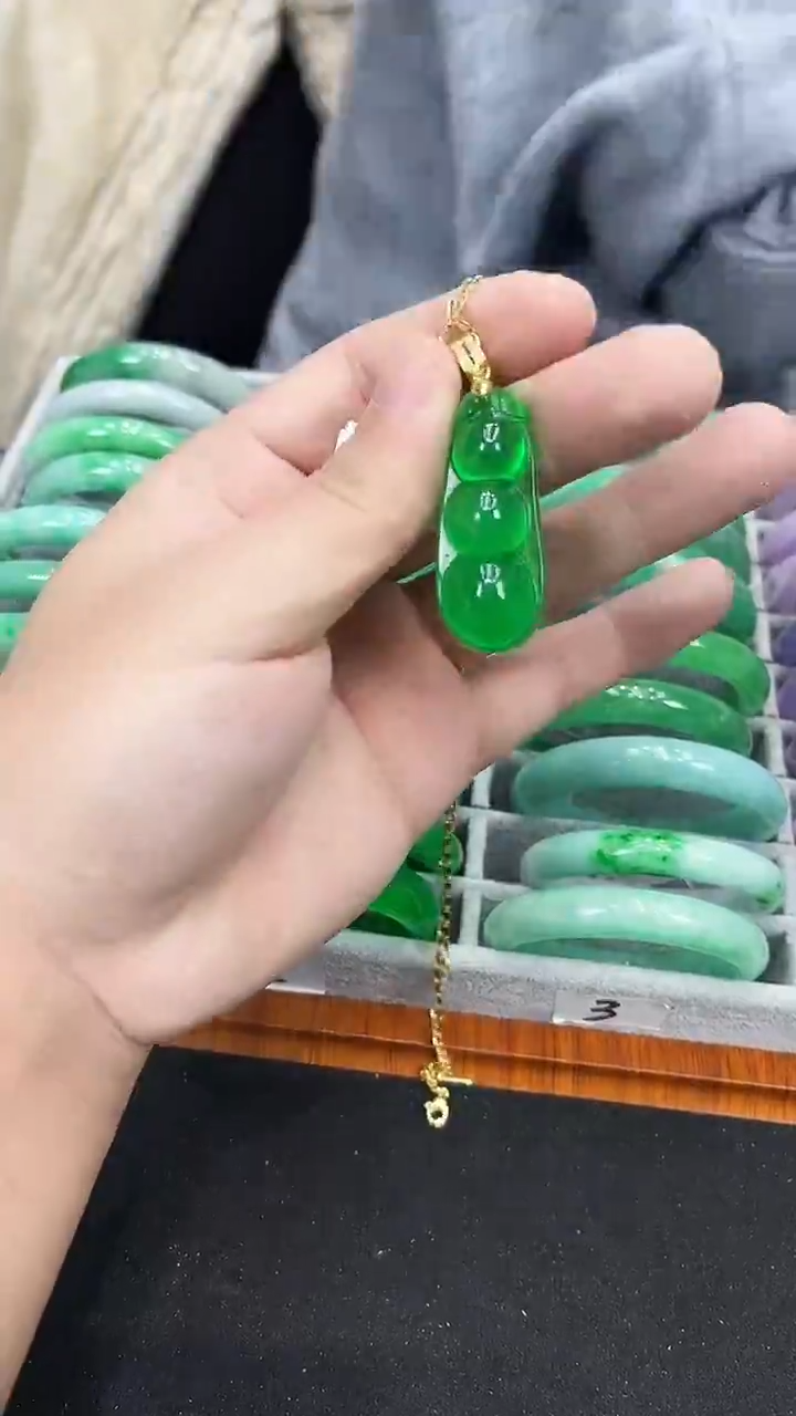 【闪购商品】砖雕s15     正阳绿福豆吊坠