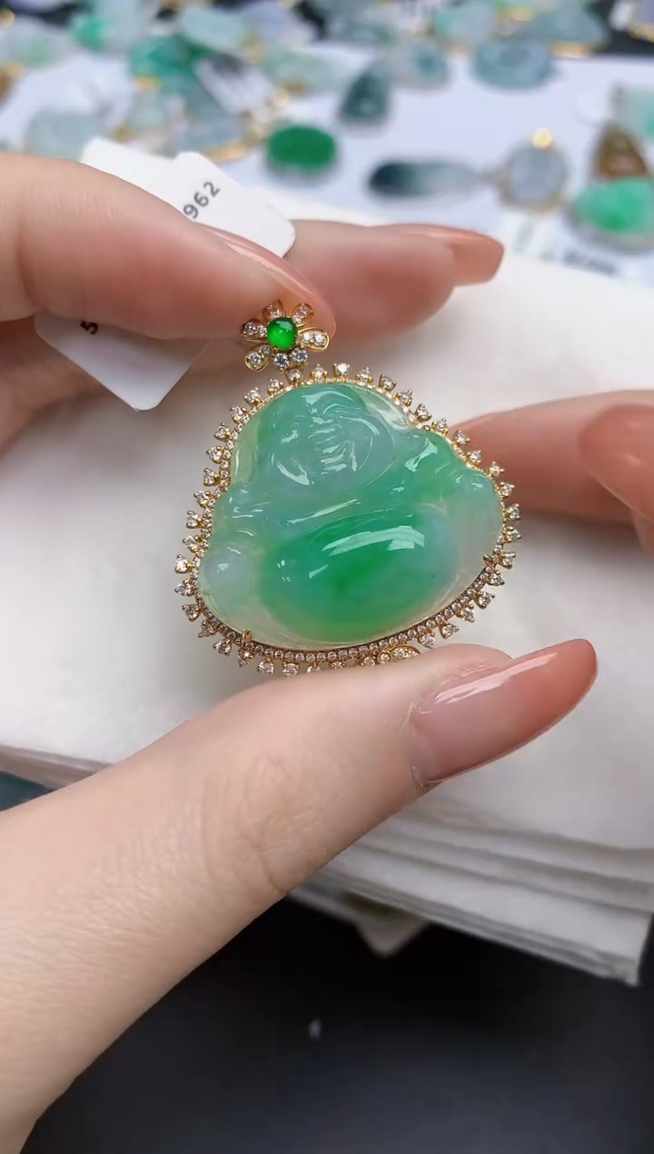 【闪购商品】翡翠颈饰未镶嵌天然缅甸翡翠A货