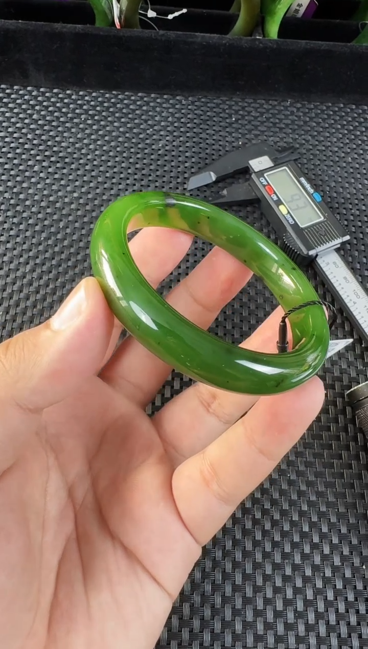 【闪购商品】和田玉（碧玉）手镯未镶嵌约57.5MM