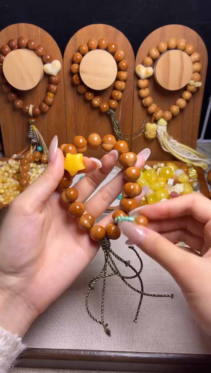 手串猴头核桃L****l全品新品16.7高桃蜜星星吊坠手串