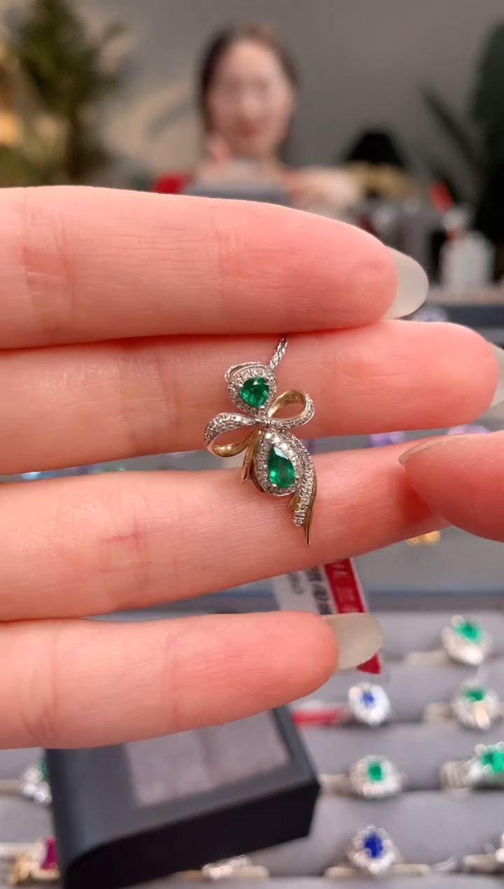 【闪购商品】祖母绿吊坠(不含链)18K金镶嵌祖母绿