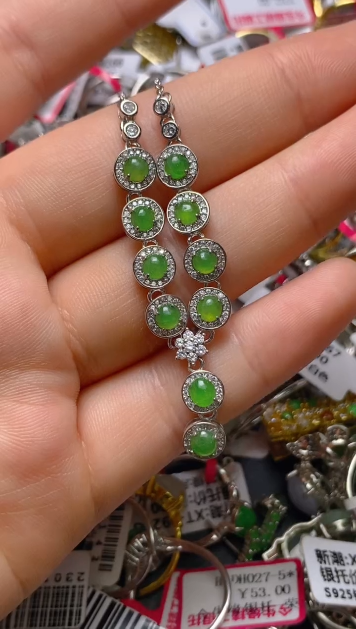 银S925镶嵌戒指翡翠百内无证书