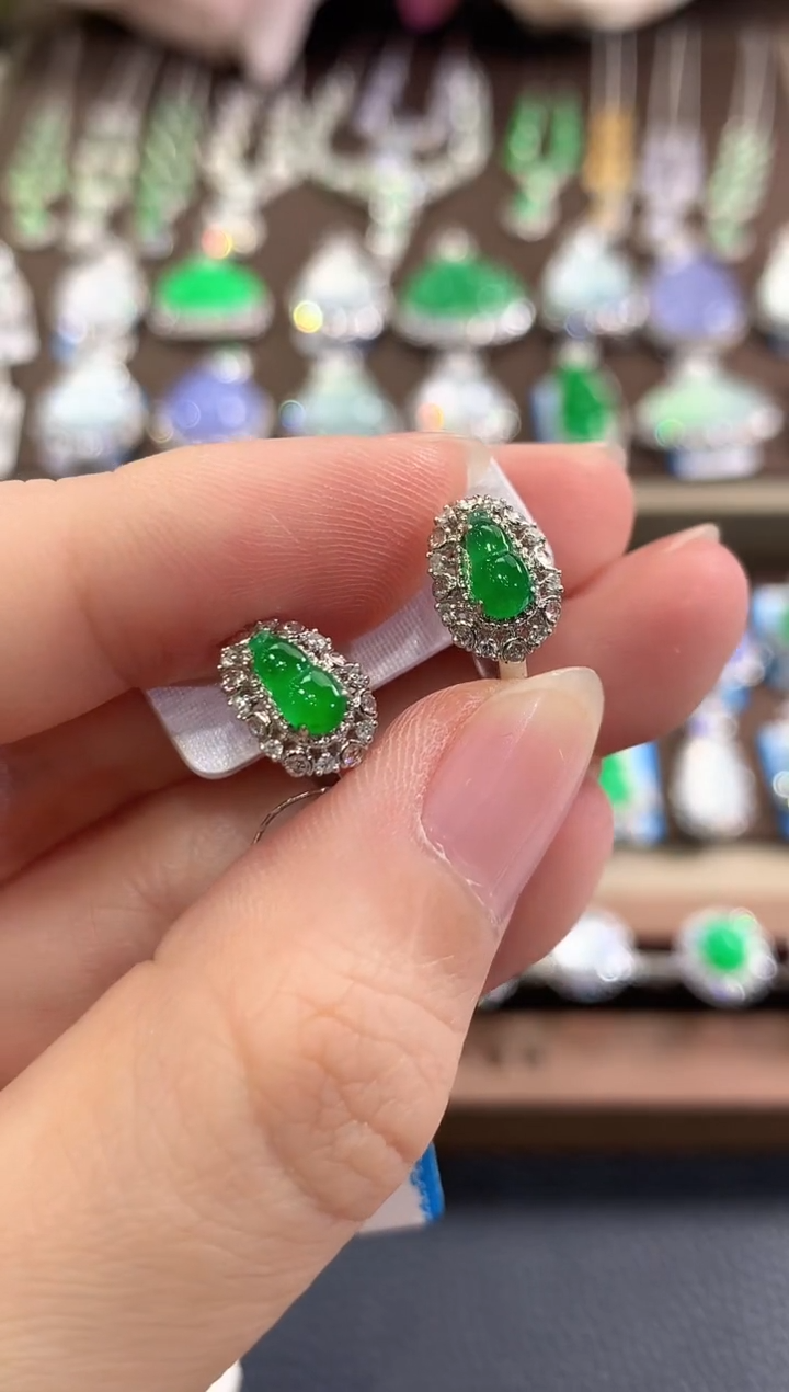 18K金镶嵌翡翠耳饰b110  