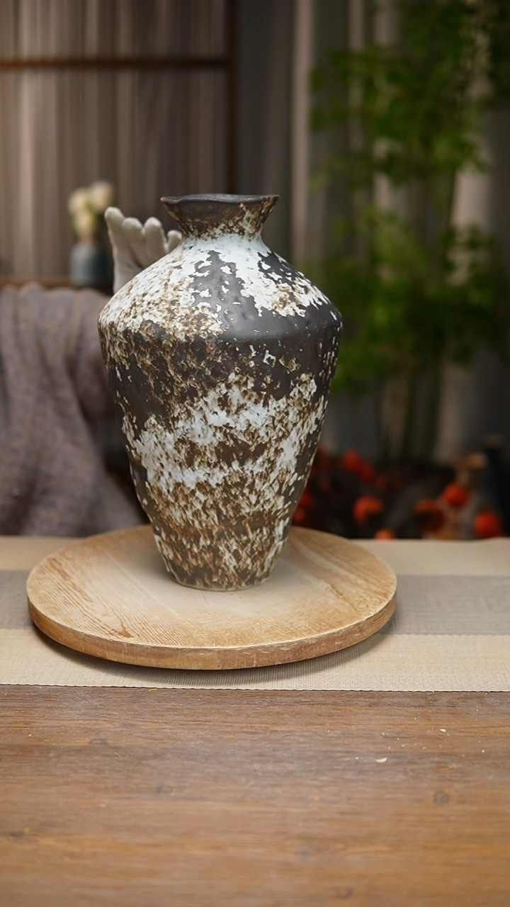 【闪购商品】陶瓷 花器诧寂黑高脚