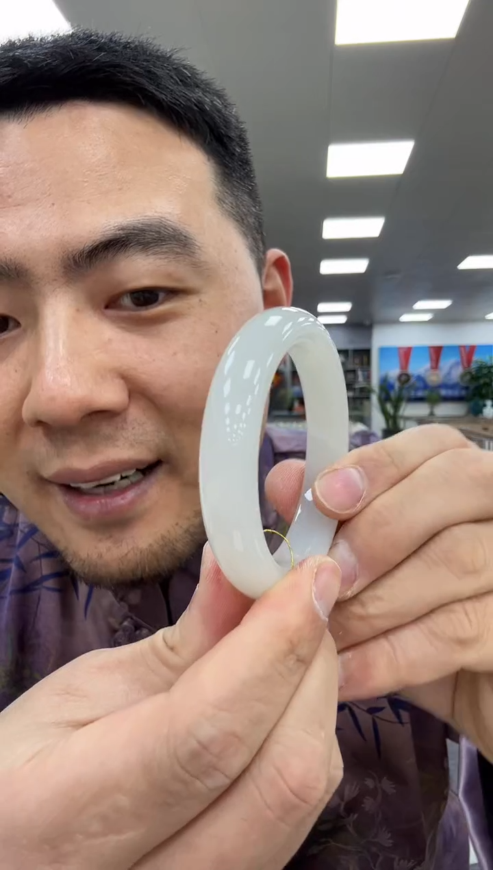 【闪购商品】和田玉手镯未镶嵌55-56  124