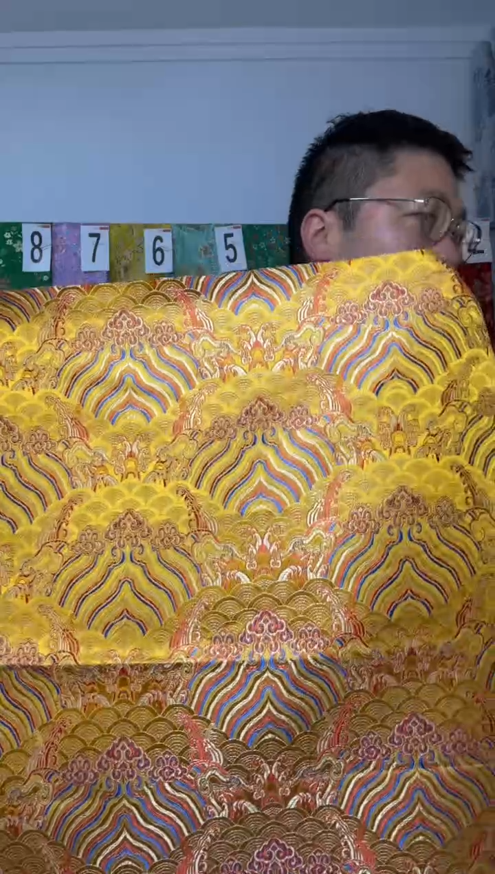 混纺满18元包邮.两单连裁.宽.长70.50