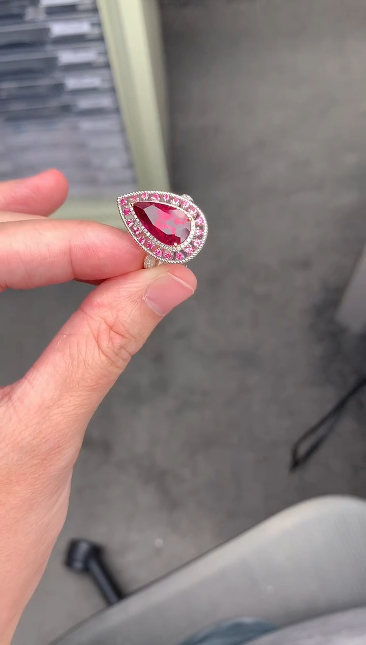 【闪购商品】碧玺戒指18K金镶嵌3.7ct卢比来戒指