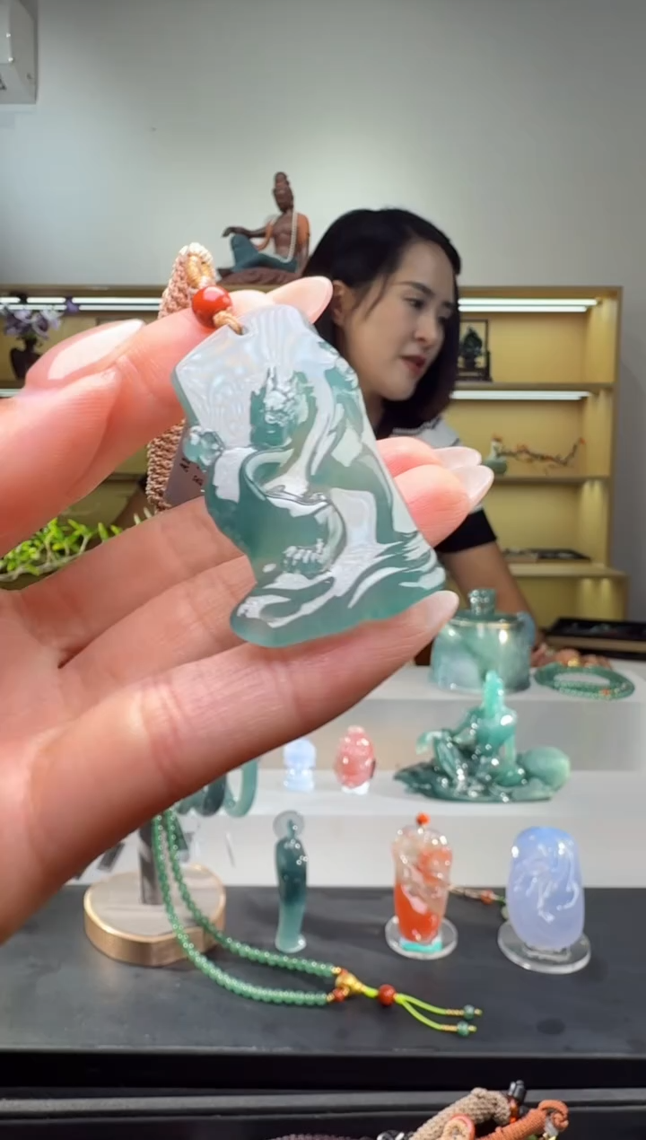 吊坠(不含链)未镶嵌翡翠吊坠