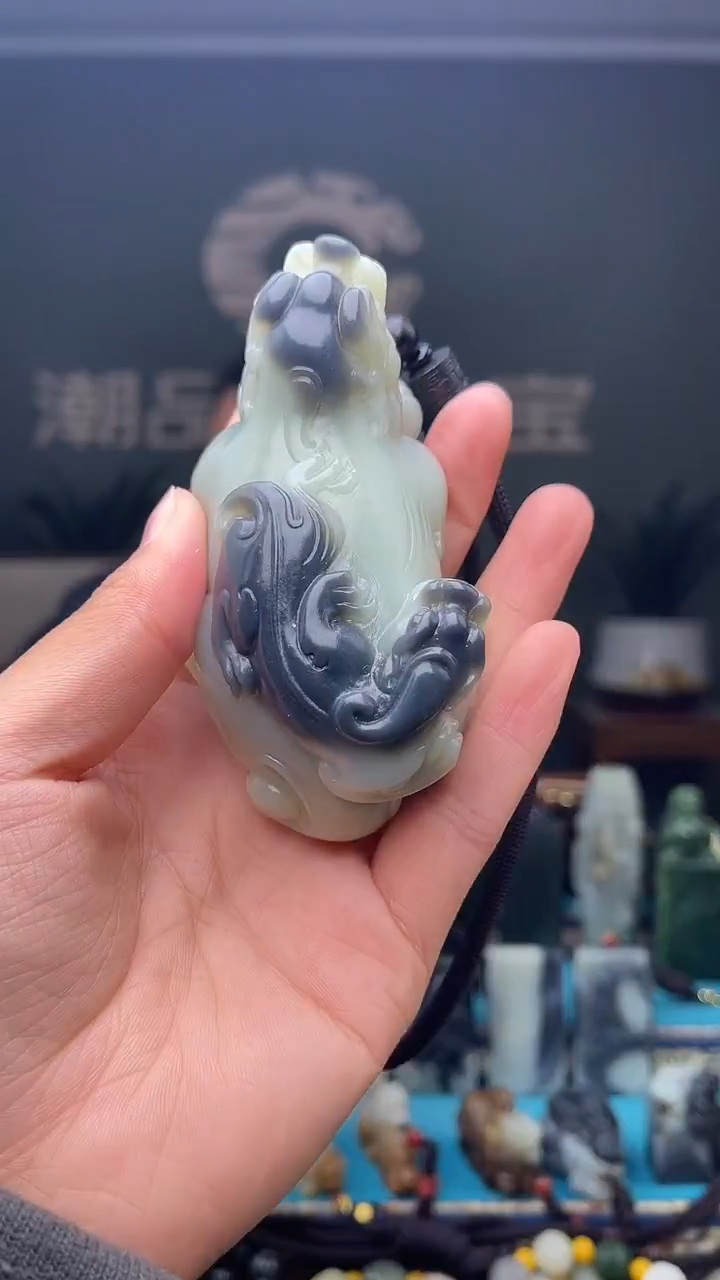 未镶嵌和田玉挂件1