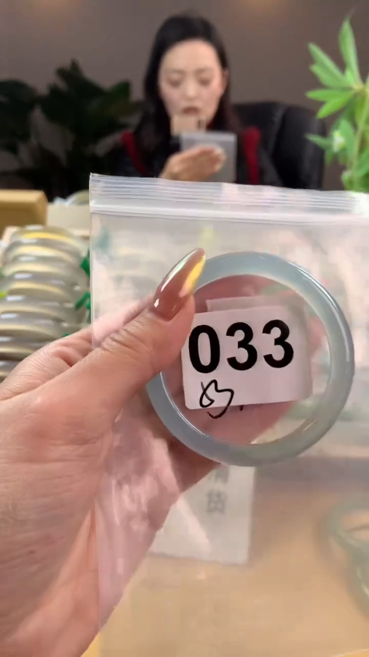 【闪购商品】玛瑙/玉髓手镯未镶嵌033