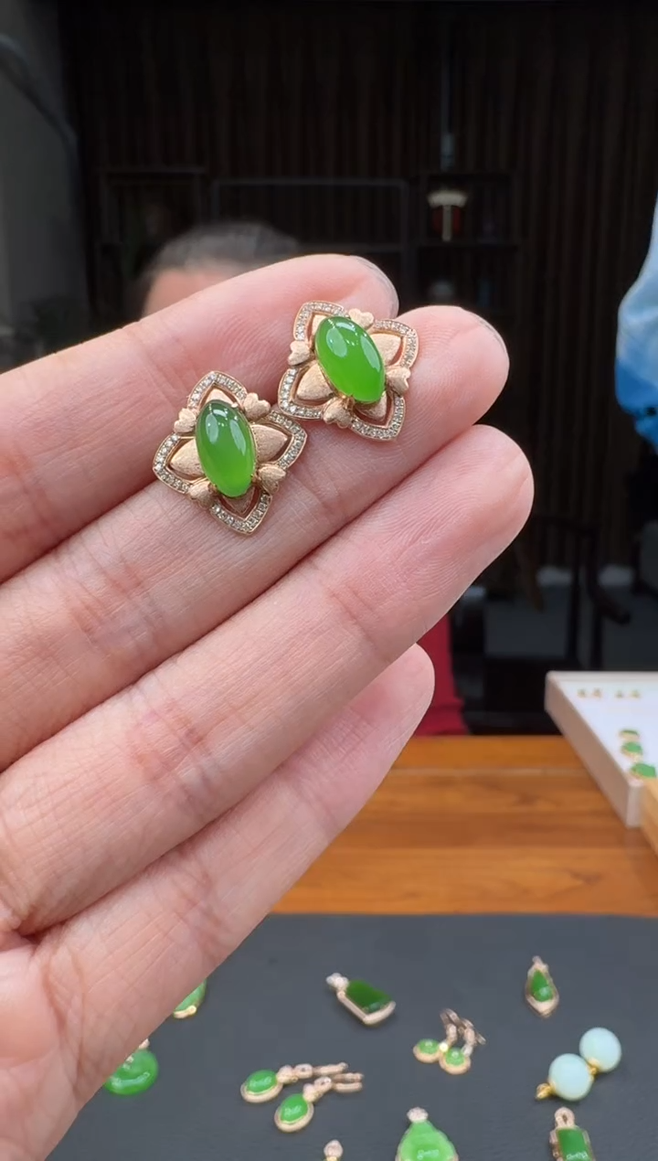 【闪购商品】和田玉5418K金镶嵌2.5赵玉多样性发货