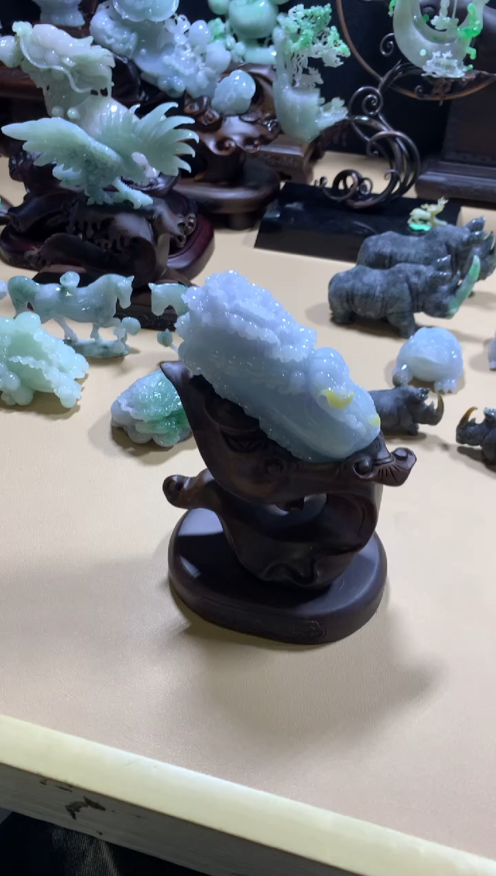【闪购商品】翡翠摆件未镶嵌翡翠摆件