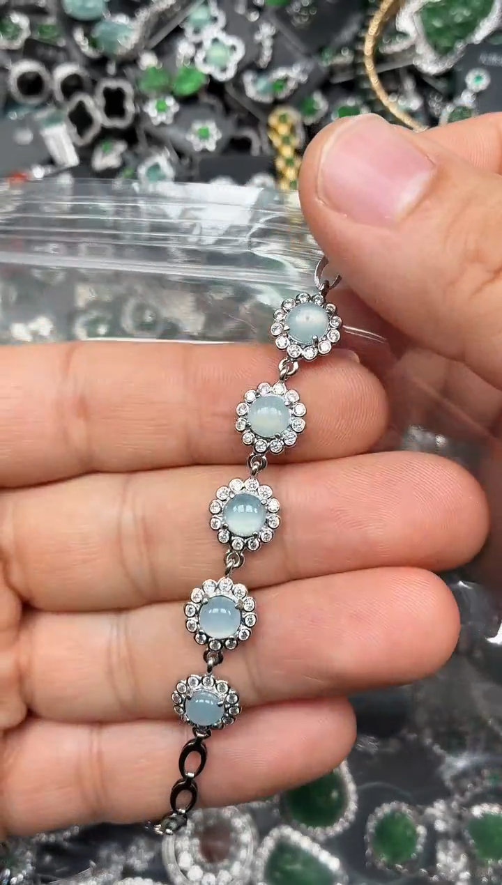 颈饰未镶嵌翡翠W650手链