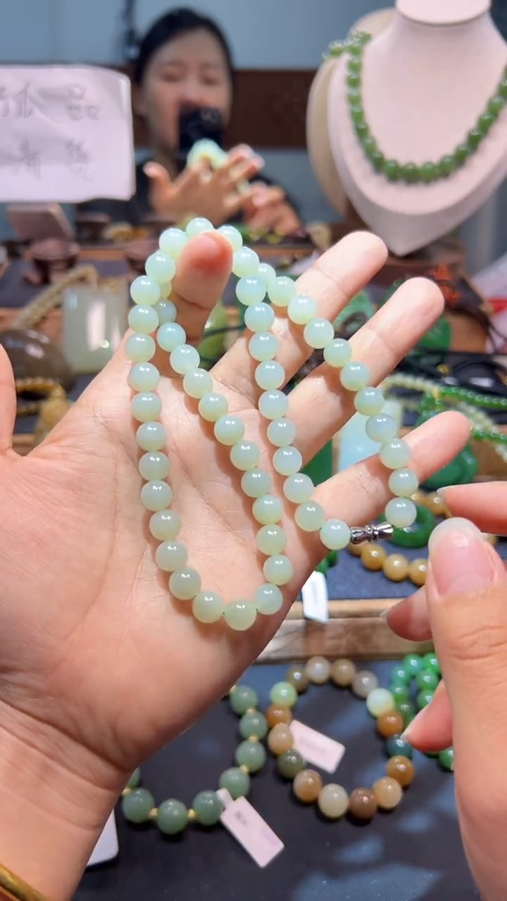 颈饰未镶嵌和田玉多样性发一