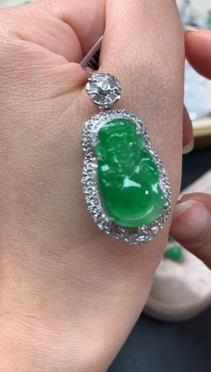 【闪购商品】翡翠吊坠(不含链)18K金镶嵌V60|25000+0