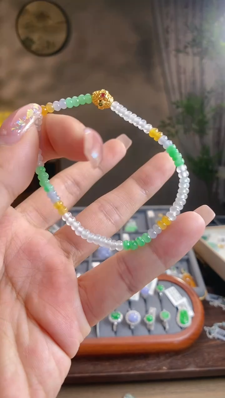 翡翠未镶嵌吊坠(不含链)手串