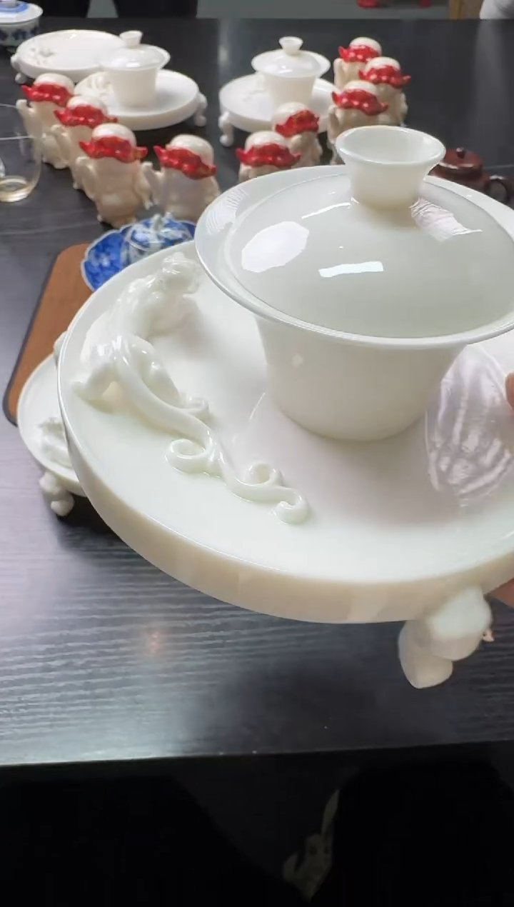 *三足壶承-------