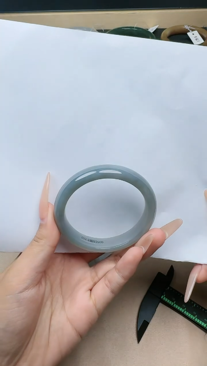 【闪购商品】和田玉手镯未镶嵌52/53圈口YY