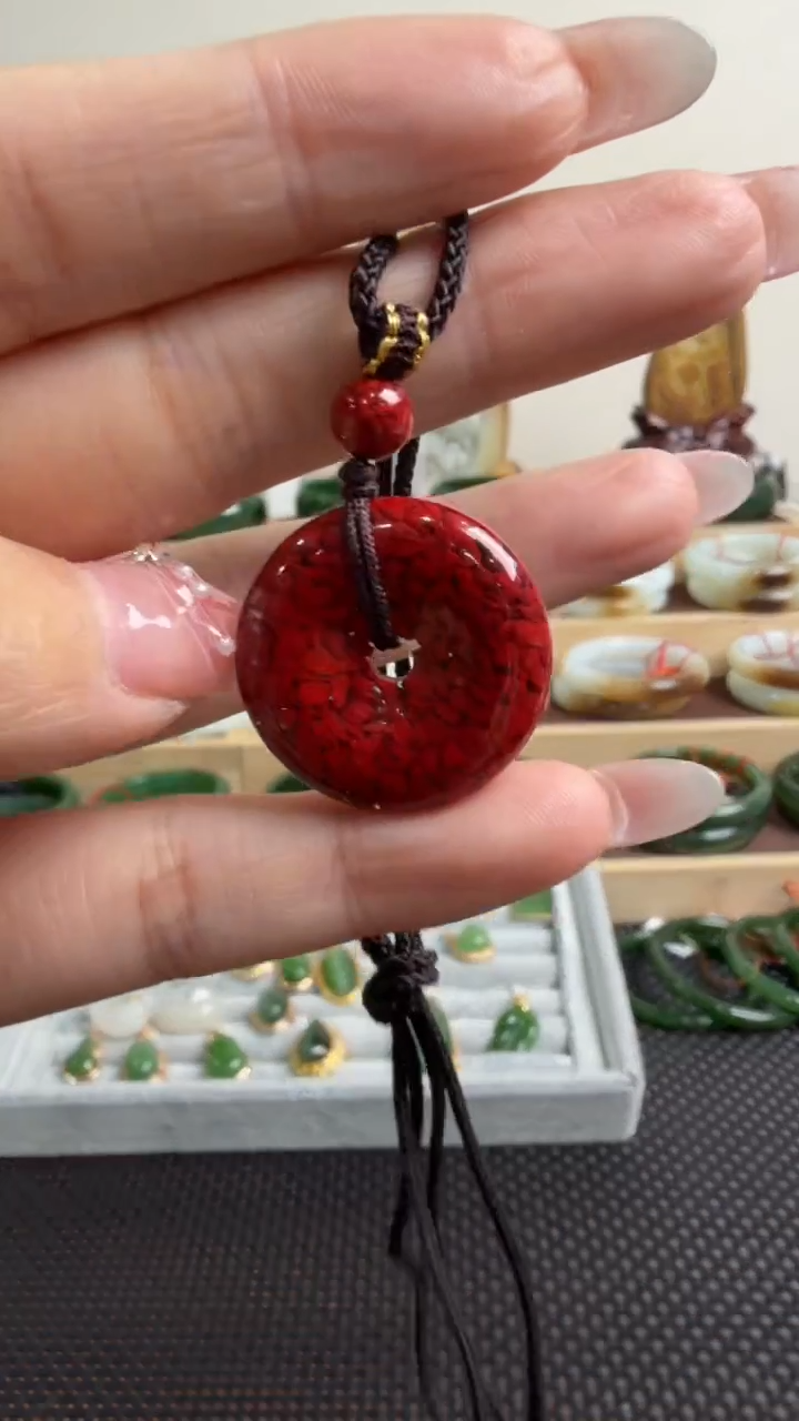 未镶嵌颈饰玛瑙/玉髓挂件