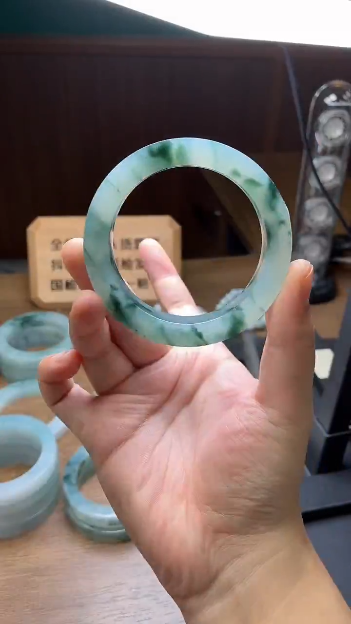 未镶嵌手镯定制翡翠顺定制