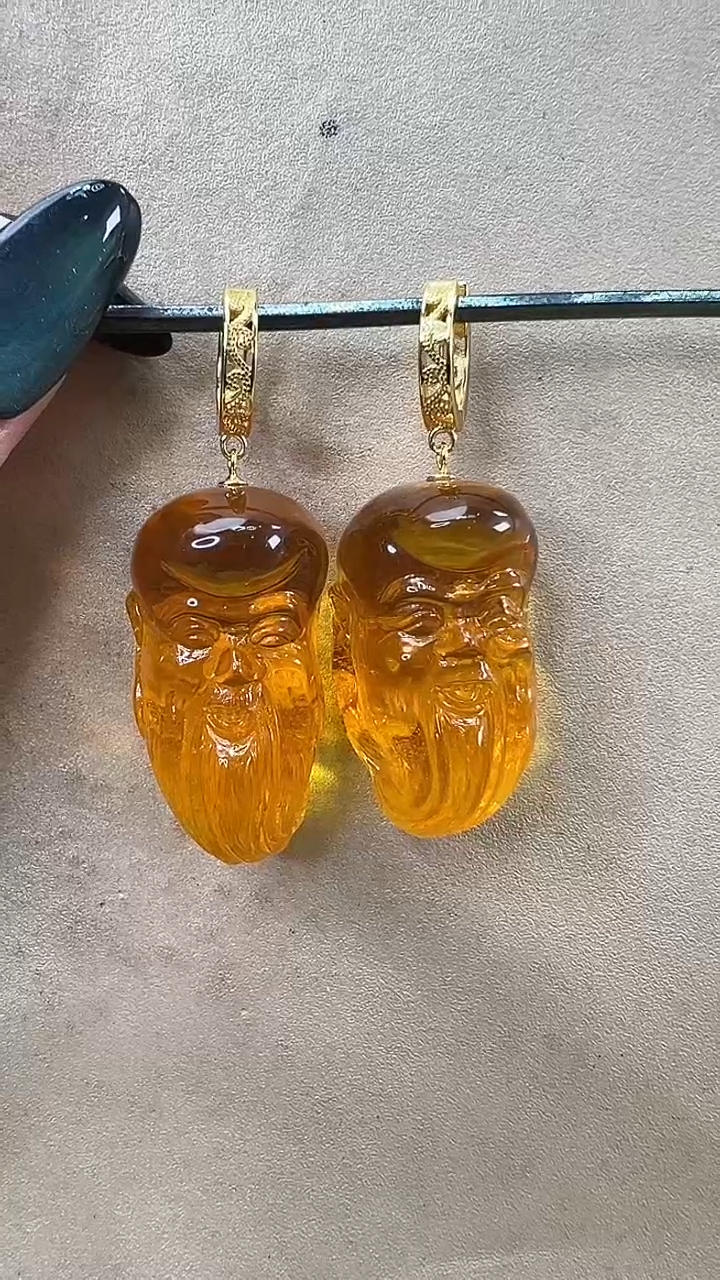 琥珀颈饰未镶嵌耳环