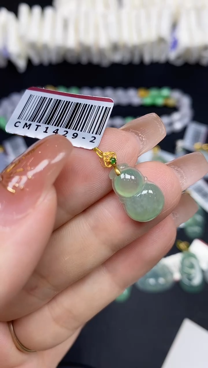 吊坠(不含链)18K金镶嵌翡翠葫芦18K金扣镶嵌@@CMT1429-2