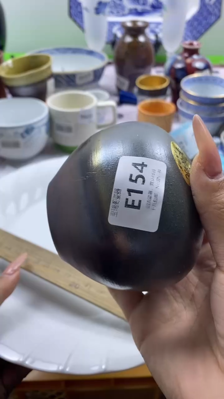 其他J****u回流瓷器默认微瑕，谨慎勿拍E154