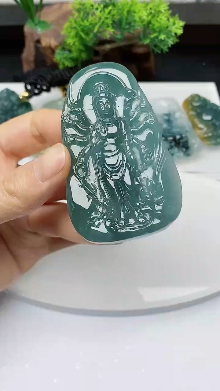 【闪购商品】翡翠颈饰未镶嵌