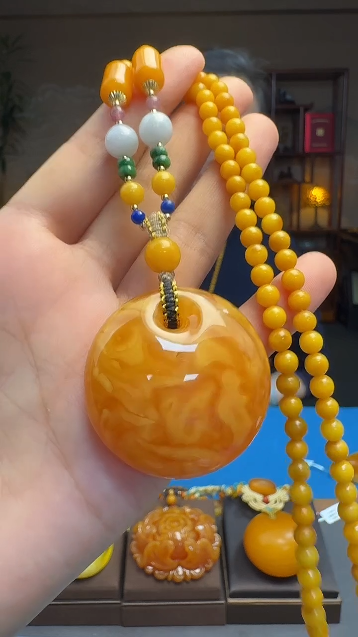 琥珀吊坠(赠链)未镶嵌天然保真蜜蜡公主扣套装