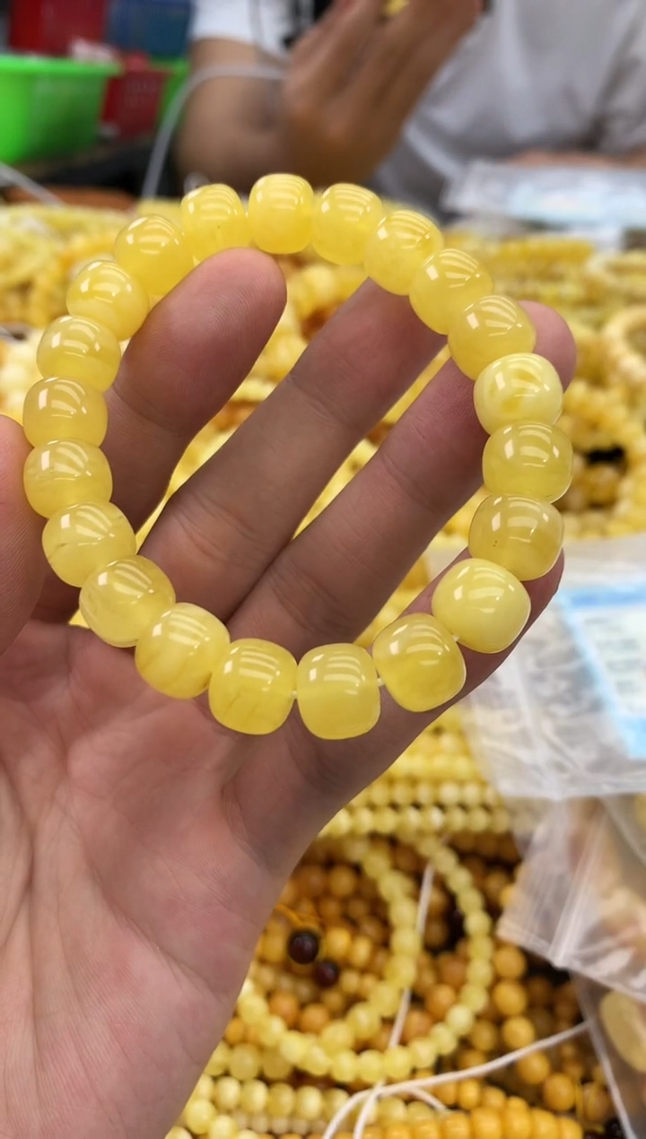 裸石琥珀未镶嵌手串