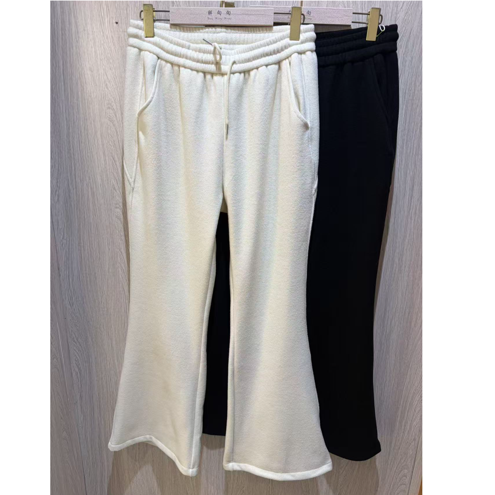 胖向向年款新款9866简约大方款高腰微喇糯米裤