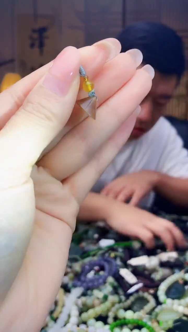 颈饰未镶嵌和田玉多样性发货，拍一发一