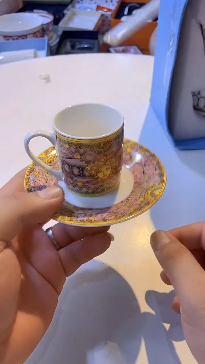 杯鸿辉家品牌瓷器，京东包邮！