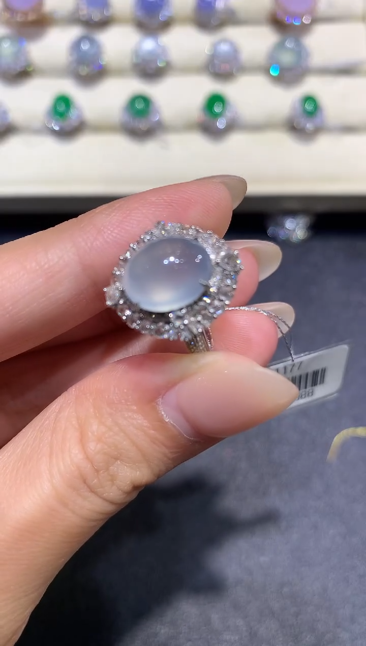 【闪购商品】翡翠戒指18K金镶嵌a245       