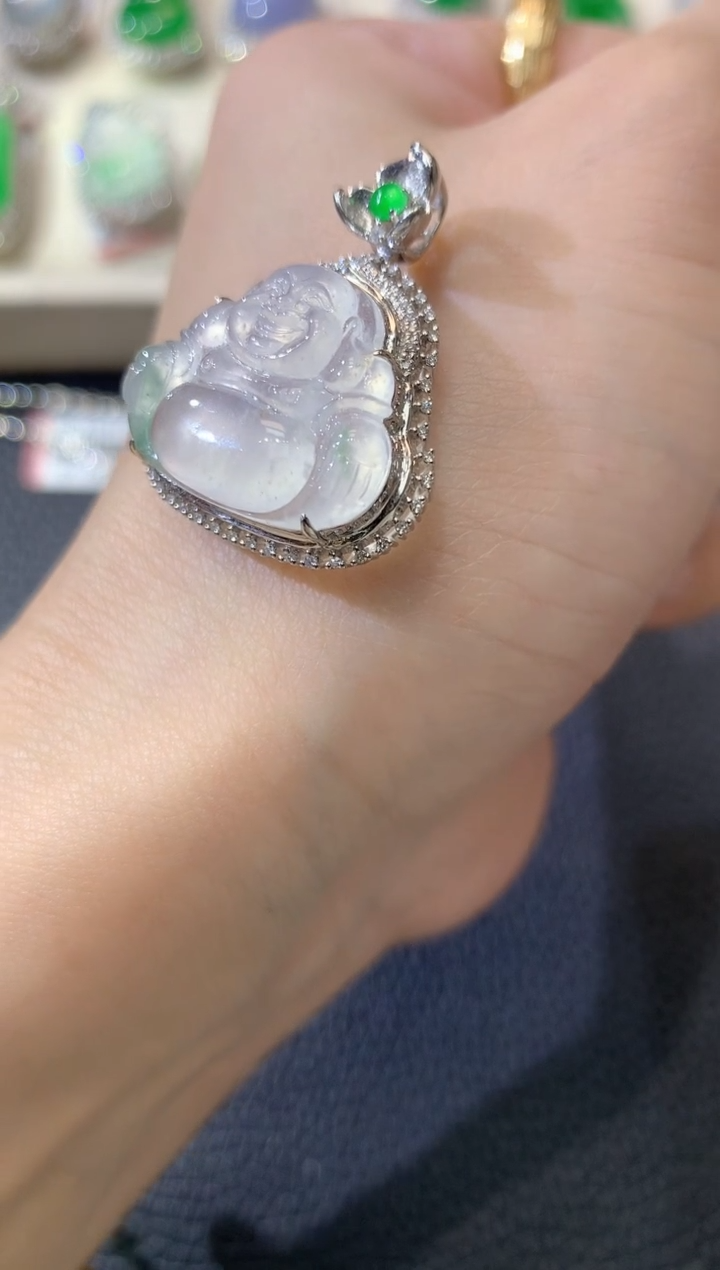 【闪购商品】翡翠吊坠(不含链)18K金镶嵌A76