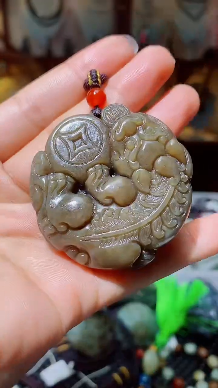 颈饰未镶嵌和田玉1