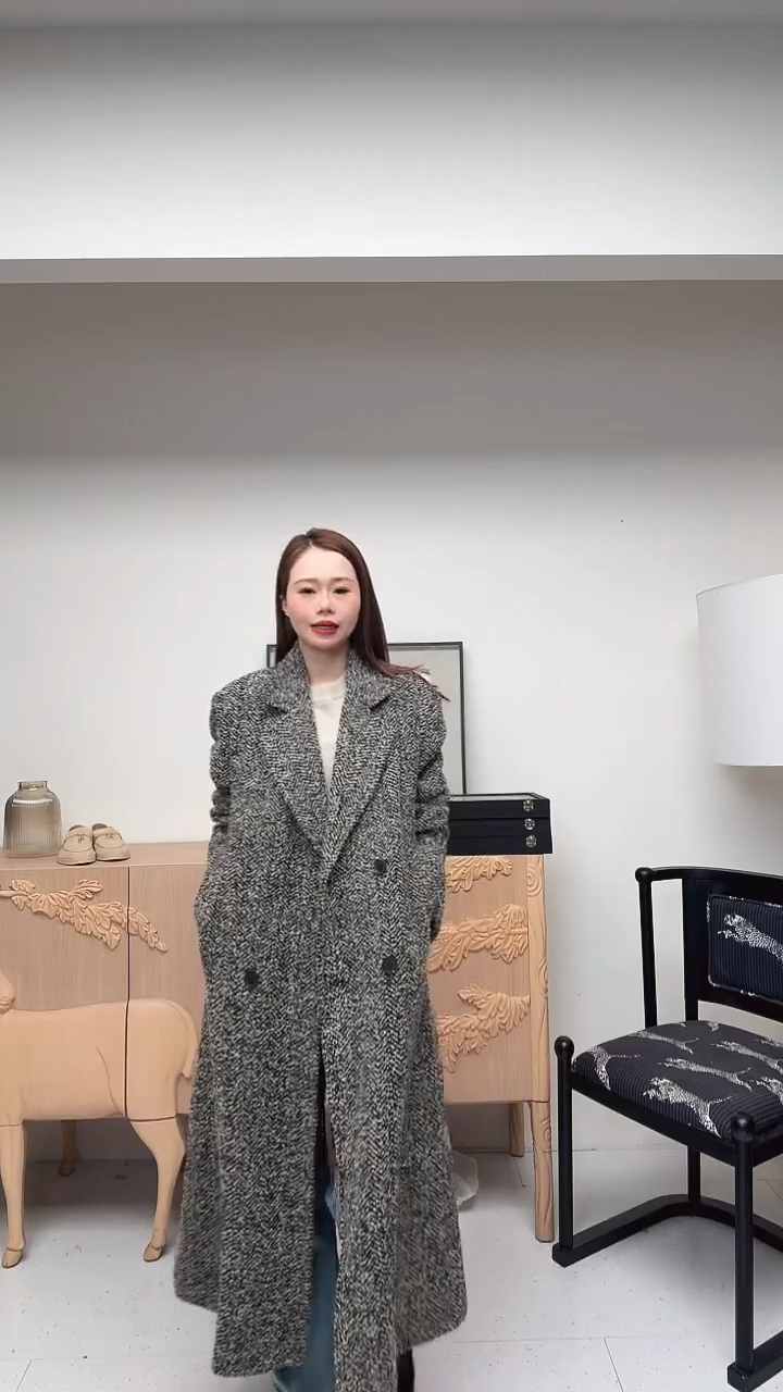 花灰色经典大廓形大衣