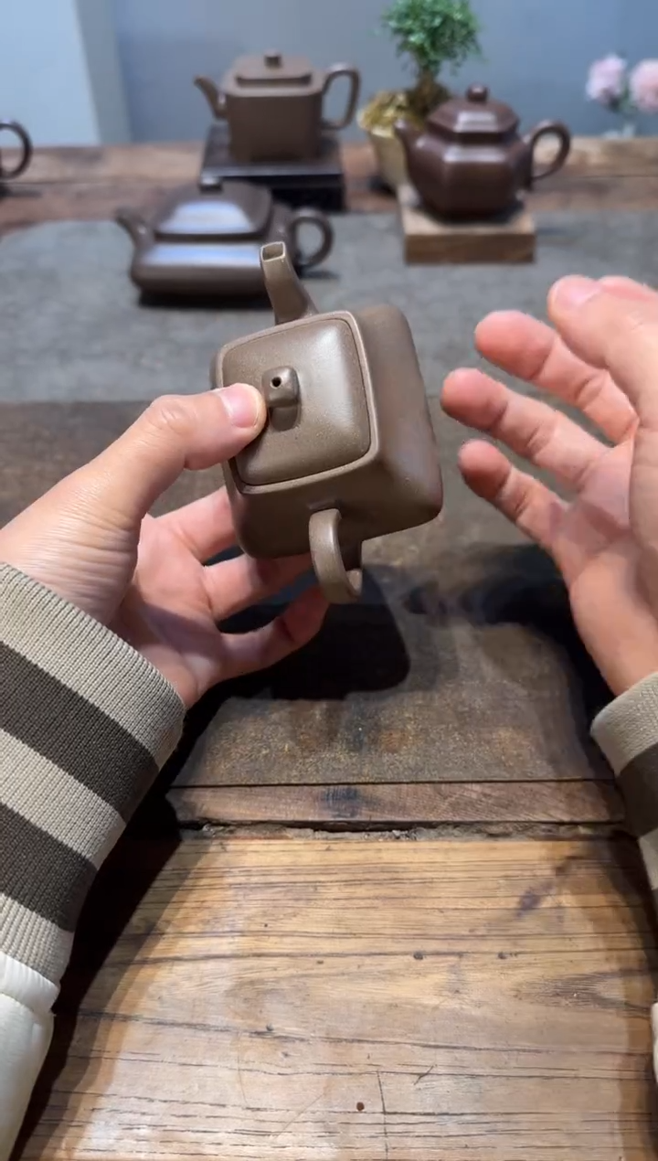 茶壶紫砂回***忆风流宰相段泥