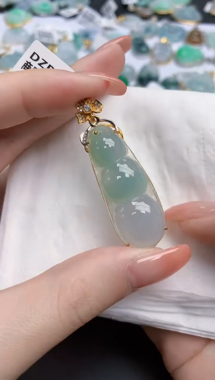 【闪购商品】翡翠颈饰18K金镶嵌天然缅甸翡翠A货